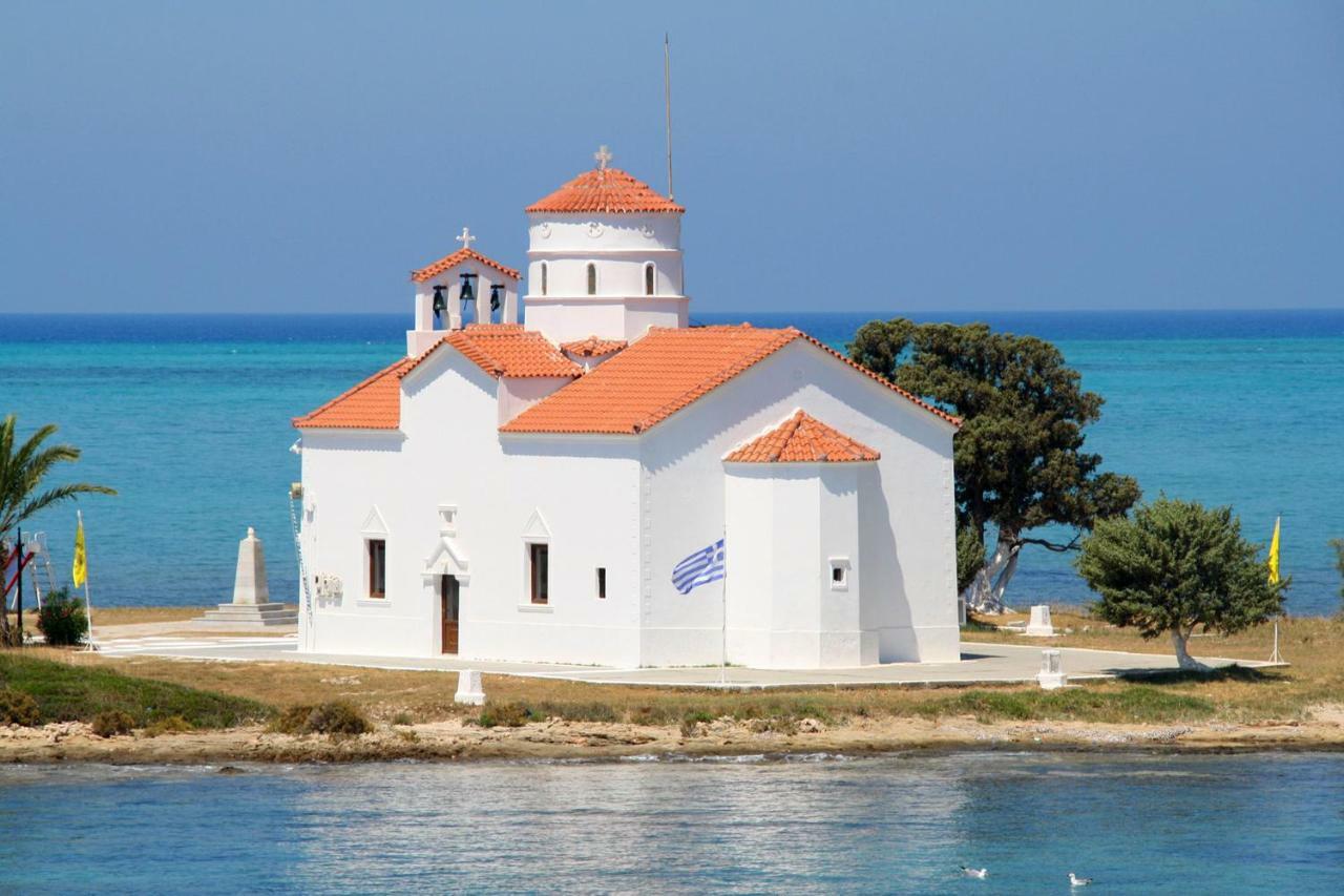 Elafonisos: Two Storey House On The Sea Front Exterior photo