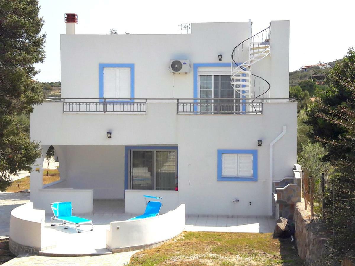 Elafonisos: Two Storey House On The Sea Front Exterior photo